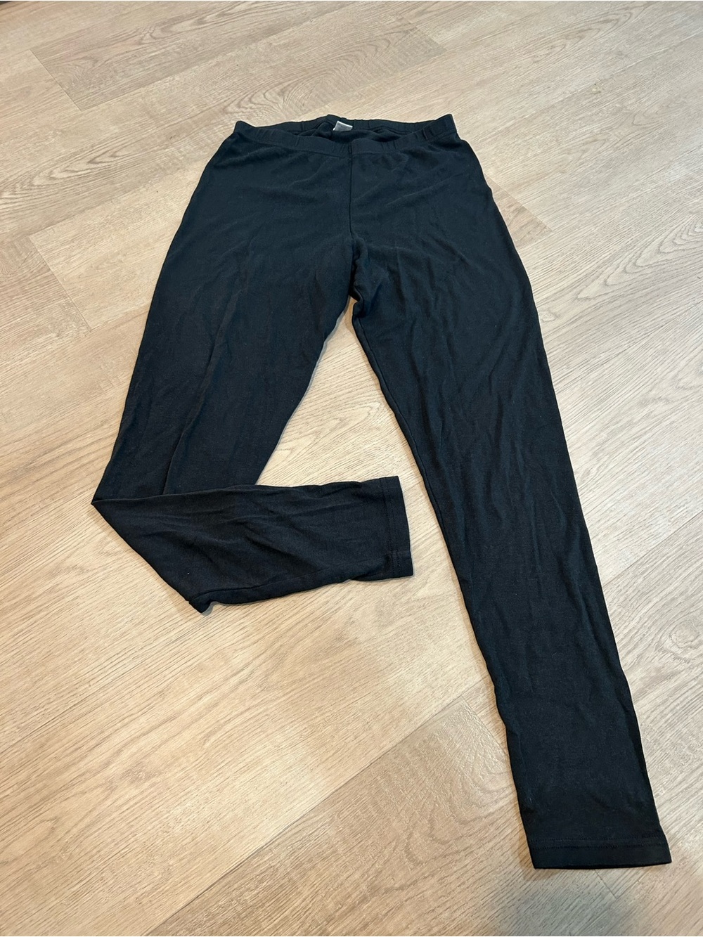 Kindred/Little & Lively Black Leggings | Women’s Size Small | Made in Canada